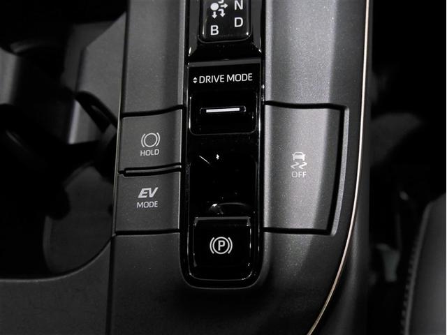 クラウンクロスオーバー Gレザーパッケージ クルーズコントロール パワーシート バックモニター LEDヘッドランプ レザーシート ドラレコ ETC 100V電源 フルセグTV 4WD スマートキー 盗難防止装置 ミュージックプレイヤー接続可(21枚目)