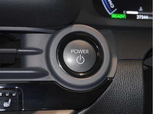 クラウンクロスオーバー Gレザーパッケージ クルーズコントロール パワーシート バックモニター LEDヘッドランプ レザーシート ドラレコ ETC 100V電源 フルセグTV 4WD スマートキー 盗難防止装置 ミュージックプレイヤー接続可(25枚目)