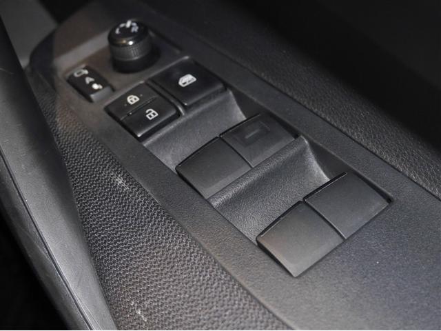 カローラツーリング ハイブリッド　Ｇ－Ｘ　Ｂカメラ　ＬＥＤ　寒冷地仕様　スマートキー　ナビ　クルーズコントロール　横滑り防止装置　ＥＴＣ　４ＷＤ　ミュージックプレイヤー接続可　メモリーナビ　オートエアコン　リモコンキー　パワーステアリング（30枚目）