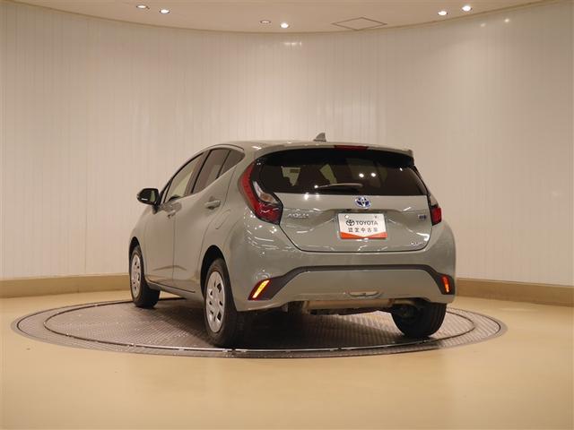 アクア Ｘ　ＡＣ１００Ｖ電源　オートエアコン　ＬＥＤヘッド　クルーズコントロール　ナビ　バックカメラ　ＥＴＣ　サイドエアバッグ　スマートキー　４ＷＤ　盗難防止システム　エアバッグ　メモリーナビ　ＥＳＣ　ＡＢＳ（3枚目）