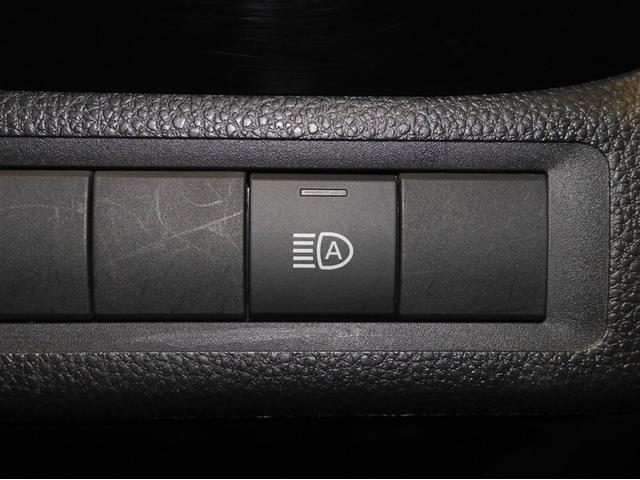 アクア Ｘ　ＡＣ１００Ｖ電源　オートエアコン　ＬＥＤヘッド　クルーズコントロール　ナビ　バックカメラ　ＥＴＣ　サイドエアバッグ　スマートキー　４ＷＤ　盗難防止システム　エアバッグ　メモリーナビ　ＥＳＣ　ＡＢＳ（18枚目）