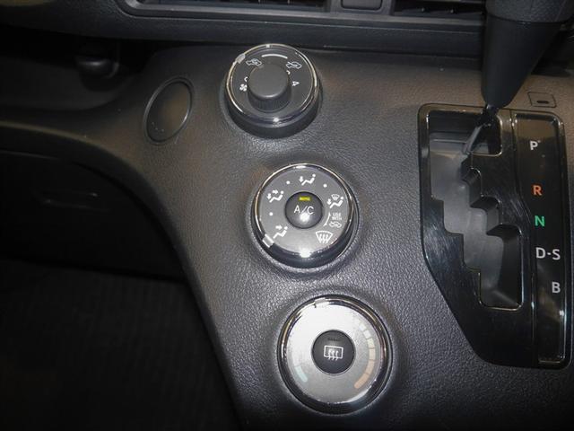 シエンタ X VSC パワーウインドウ 寒冷地仕様車 キーレスエントリー パワーステアリング ナビ マニュアルエアコン 衝突被害軽減ブレーキ 4WD バックカメラ スマートキー ETC ABS レンタUP(27枚目)