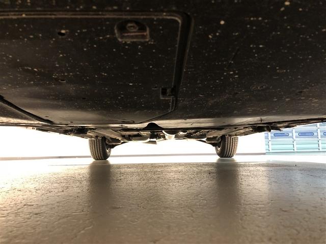 ヤリス X 追突防止装置 VSC スマートキー&プッシュスタート イモビライザー 寒冷地仕様 Bカメラ マニュアルエアコン ETC付 アルミホイール Aクルコン 4WD パワーウインドウ ABS キーレス(8枚目)