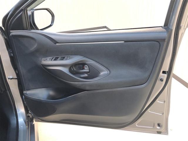 ヤリス X 追突防止装置 VSC スマートキー&プッシュスタート イモビライザー 寒冷地仕様 Bカメラ マニュアルエアコン ETC付 アルミホイール Aクルコン 4WD パワーウインドウ ABS キーレス(12枚目)