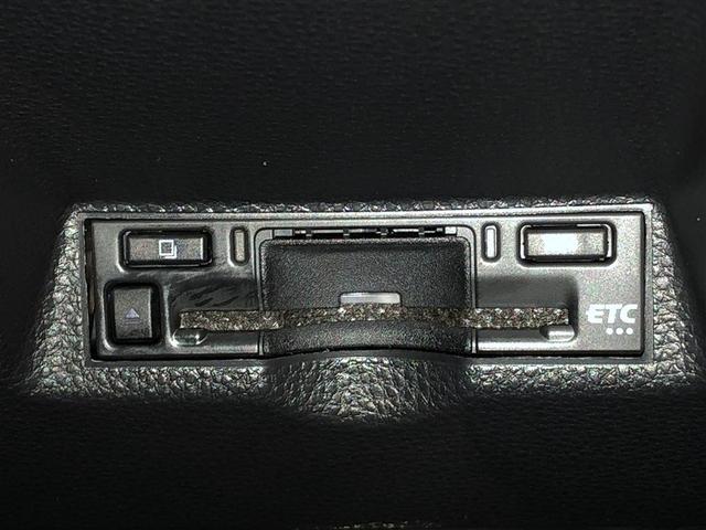 ヤリス X 追突防止装置 VSC スマートキー&プッシュスタート イモビライザー 寒冷地仕様 Bカメラ マニュアルエアコン ETC付 アルミホイール Aクルコン 4WD パワーウインドウ ABS キーレス(22枚目)