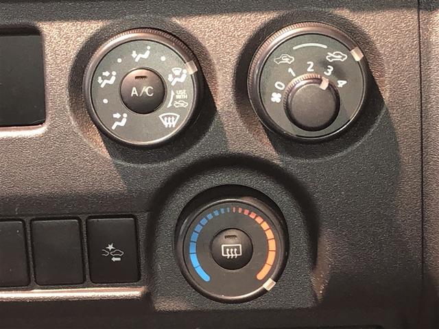 ハイエースバン ロングDX インテリジェントクリアランスソナー 盗難防止装置 前席パワーウィンドウ 横滑り防止 運転席エアバッグ バックカメラ キーレス パワーステアリング フルタイム4WD 寒冷地 エアコン ABS AUX接続(17枚目)