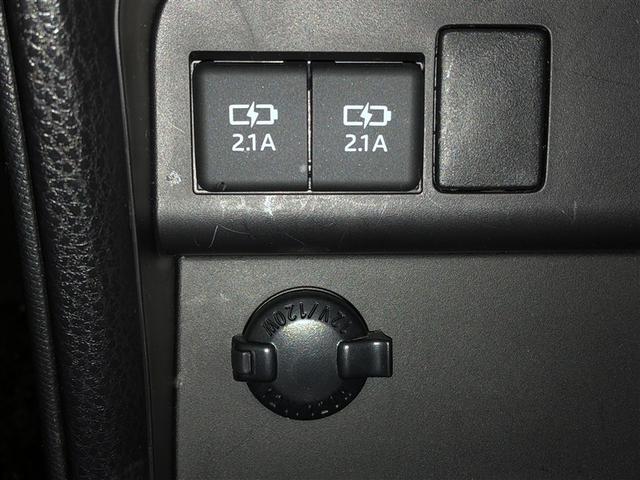 ノア Ｓｉ　ダブルバイビーＩＩＩ　両側電動ドア　リアオートエアコン　アルミ　バックモニター　フルフラット　オートクルーズコントロール　キーレス　ＬＥＤヘッドライト　ナビ＆ＴＶ　オートエアコン　４ＷＤ　ＤＶＤ　盗難防止装置　フルセグＴＶ（28枚目）