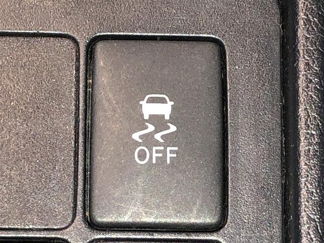 ヴィッツ Ｆ　アルミ　衝突被害軽減ブレーキ　ＰＷ　ＥＳＣ　ＰＳ　キーレスエントリー　切替式４ＷＤ　ＡＢＳ　Ｂカメラ　ＥＴＣ　エアコン　寒冷地　Ｗエアバッグ　ナビ　メモリーナビゲーション　ミュージックプレイヤー接続可（22枚目）