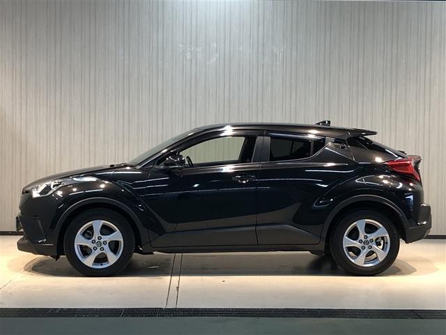 Ｃ－ＨＲ Ｓ－Ｔ　横滑防止装置　メディアプレイヤー接続　Ｂモニター　メモリナビ　ＡＢＳ　パワーウインドウ　ＡＡＣ　盗難防止システム　ナビＴＶ　クルコン　サイドエアバッグ　アルミ　キーフリー　ドラレコ　エアバッグ　４ＷＤ（7枚目）