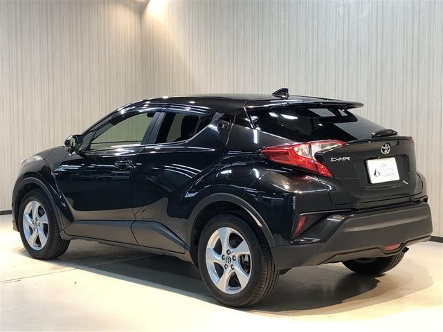Ｃ－ＨＲ Ｓ－Ｔ　横滑防止装置　メディアプレイヤー接続　Ｂモニター　メモリナビ　ＡＢＳ　パワーウインドウ　ＡＡＣ　盗難防止システム　ナビＴＶ　クルコン　サイドエアバッグ　アルミ　キーフリー　ドラレコ　エアバッグ　４ＷＤ（8枚目）