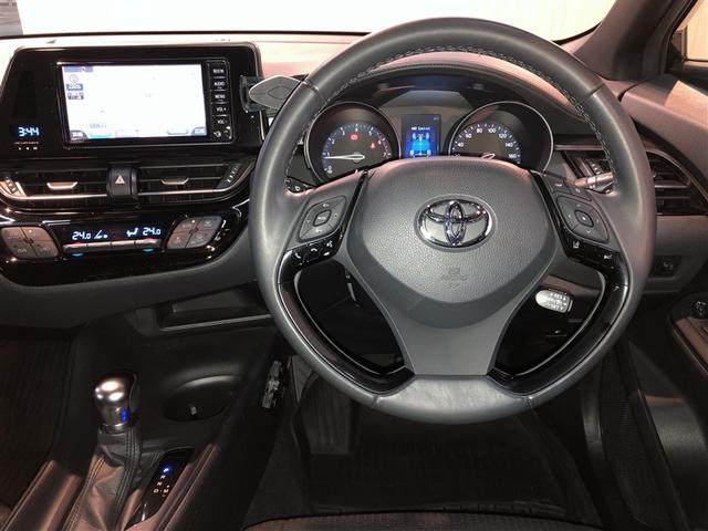 Ｃ－ＨＲ Ｓ－Ｔ　横滑防止装置　メディアプレイヤー接続　Ｂモニター　メモリナビ　ＡＢＳ　パワーウインドウ　ＡＡＣ　盗難防止システム　ナビＴＶ　クルコン　サイドエアバッグ　アルミ　キーフリー　ドラレコ　エアバッグ　４ＷＤ（16枚目）