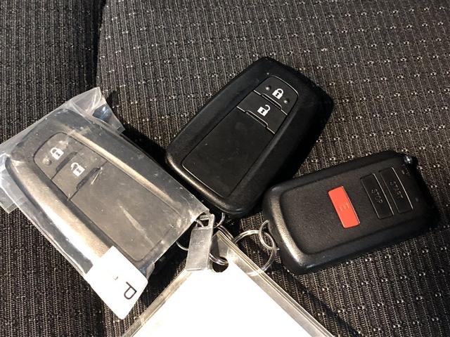 Ｃ－ＨＲ Ｓ－Ｔ　横滑防止装置　メディアプレイヤー接続　Ｂモニター　メモリナビ　ＡＢＳ　パワーウインドウ　ＡＡＣ　盗難防止システム　ナビＴＶ　クルコン　サイドエアバッグ　アルミ　キーフリー　ドラレコ　エアバッグ　４ＷＤ（23枚目）