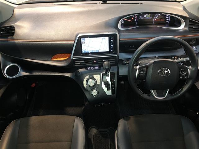 シエンタ Ｇ　クエロ　衝突被害軽減ブレーキ　両側パワースライドドア　ＬＥＤヘッドランプ　４ＷＤ　寒冷地仕様　ナビ＆ＴＶ　バックカメラ　メモリーナビ　盗難防止装置　キーレス　オートエアコン　３列シート　ＡＢＳ　横滑り防止機能（2枚目）