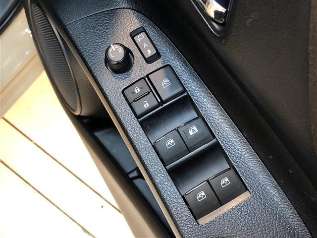 シエンタ Ｇ　クエロ　衝突被害軽減ブレーキ　両側パワースライドドア　ＬＥＤヘッドランプ　４ＷＤ　寒冷地仕様　ナビ＆ＴＶ　バックカメラ　メモリーナビ　盗難防止装置　キーレス　オートエアコン　３列シート　ＡＢＳ　横滑り防止機能（15枚目）