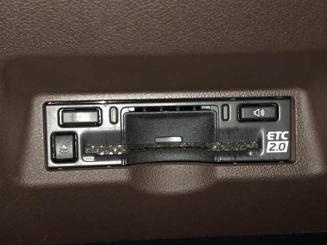 アルファードハイブリッド エグゼクティブラウンジ 本革 寒冷地仕様 フルセグTV アルミホイール パノラミックルーフ 100V電源 LEDヘッドライト 4WD スマートキー DVDプレーヤー パワーシート ETC エアコン メモリーナビ 3列シート(26枚目)