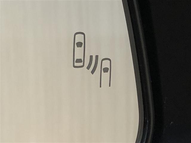 アルファードハイブリッド エグゼクティブラウンジ 本革 寒冷地仕様 フルセグTV アルミホイール パノラミックルーフ 100V電源 LEDヘッドライト 4WD スマートキー DVDプレーヤー パワーシート ETC エアコン メモリーナビ 3列シート(38枚目)