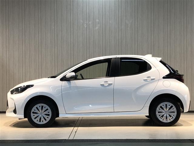 ヤリス ハイブリッドX サイドエアバッグ 盗難防止 VSC クルコン 4WD アイドリングストップ ETC スマートキー 寒冷地仕様 ナビ オートエアコン ミュージックプレイヤー接続可 メモリーナビ キーレス エアバッグ(6枚目)