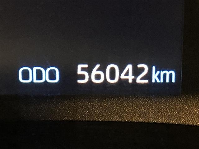 ヤリス ハイブリッドX サイドエアバッグ 盗難防止 VSC クルコン 4WD アイドリングストップ ETC スマートキー 寒冷地仕様 ナビ オートエアコン ミュージックプレイヤー接続可 メモリーナビ キーレス エアバッグ(35枚目)