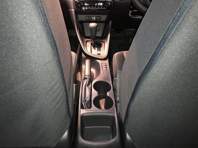 ヤリス ハイブリッドX サイドエアバッグ 盗難防止 VSC クルコン 4WD アイドリングストップ ETC スマートキー 寒冷地仕様 ナビ オートエアコン ミュージックプレイヤー接続可 メモリーナビ キーレス エアバッグ(32枚目)