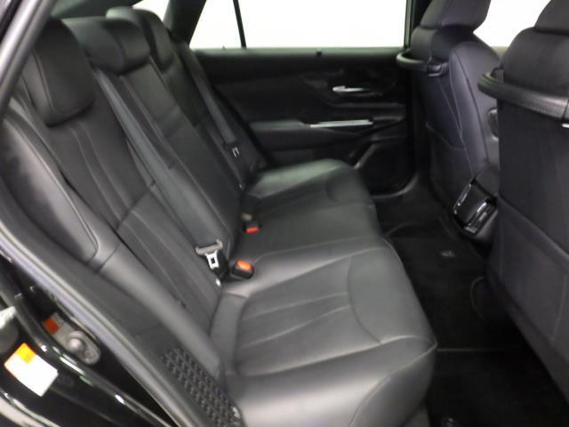 クラウンハイブリッド Ｇ－エグゼクティブ　Ｆｏｕｒ　４ＷＤ　フルセグ　メモリーナビ　バックカメラ　衝突被害軽減システム　ＥＴＣ　ドラレコ　ＬＥＤヘッドランプ（27枚目）