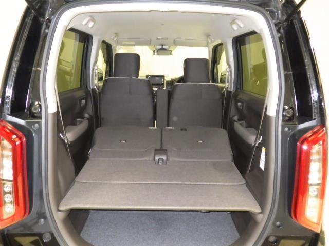 ラゲージスペース（リヤシート格納時）