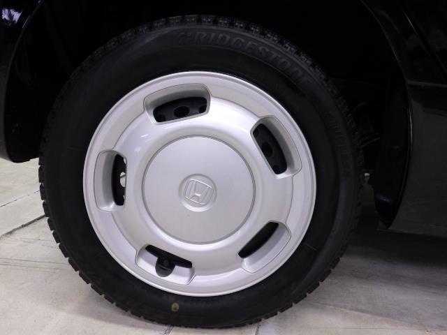 スタッドレスタイヤ　スチールホイール付き
