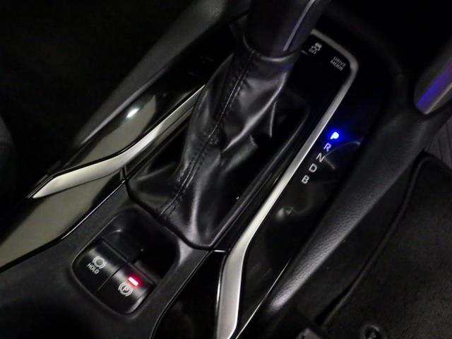 カローラクロス ハイブリッド　Ｚ　４ＷＤ　バックカメラ　衝突被害軽減システム　ＥＴＣ　ＬＥＤヘッドランプ（15枚目）