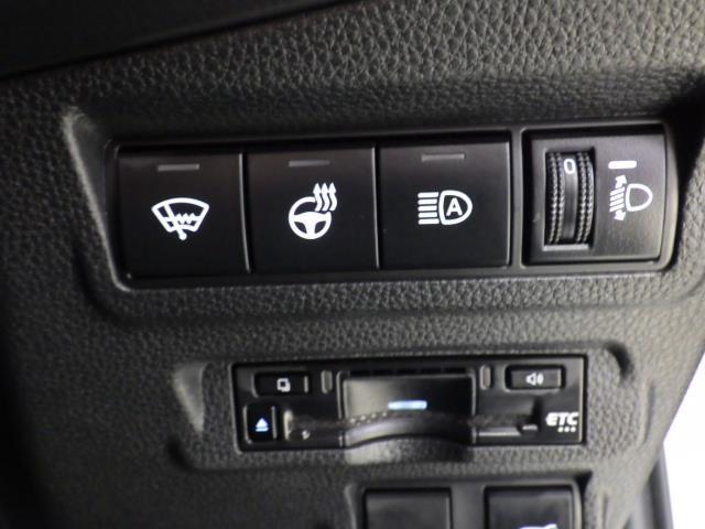 カローラクロス ハイブリッド　Ｚ　４ＷＤ　バックカメラ　衝突被害軽減システム　ＥＴＣ　ＬＥＤヘッドランプ（16枚目）