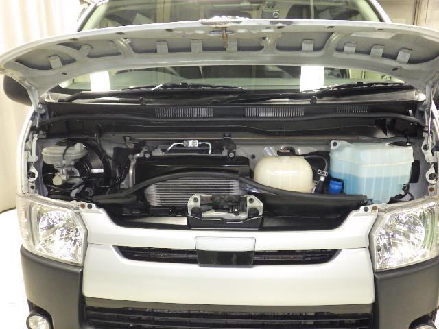 ハイエースバン ＤＸ　４ＷＤ　ワンセグ　メモリーナビ　バックカメラ　衝突被害軽減システム　ドラレコ　乗車定員６人　ディーゼル　寒冷地仕様　衝突防止システム　キーレスエントリー　盗難防止システム　横滑り防止装置　エアバッグ（23枚目）