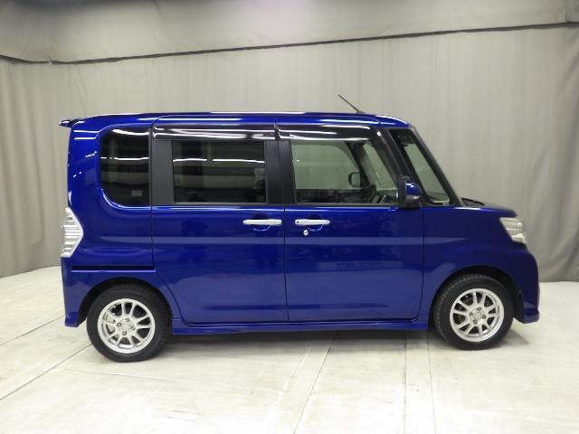 タント カスタムＸ　ＳＡＩＩＩ　４ＷＤ　フルセグ　メモリーナビ　バックカメラ　衝突被害軽減システム　ＥＴＣ　ドラレコ　両側電動スライド　ＬＥＤヘッドランプ（5枚目）