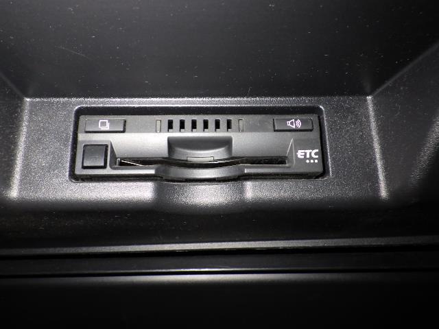 ハリアー プレミアム　４ＷＤ　フルセグ　メモリーナビ　バックカメラ　衝突被害軽減システム　ＥＴＣ　ドラレコ　アイドリングストップ（17枚目）
