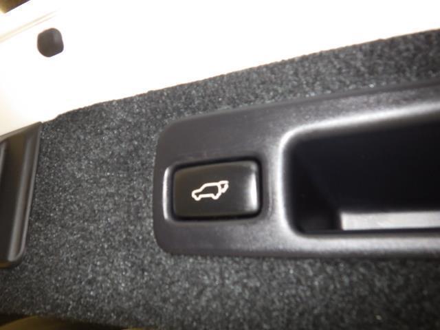 ハリアー プレミアム　４ＷＤ　フルセグ　メモリーナビ　バックカメラ　衝突被害軽減システム　ＥＴＣ　ドラレコ　アイドリングストップ（26枚目）