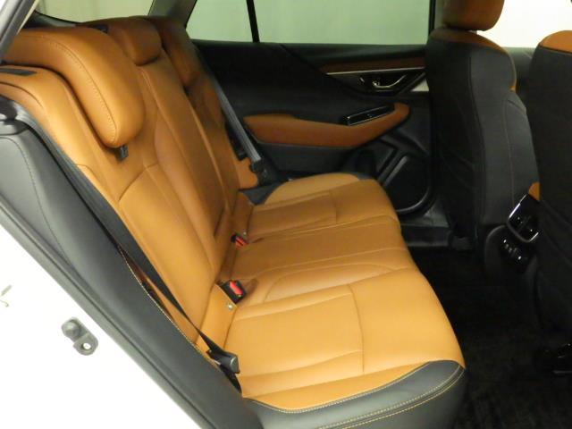 レガシィアウトバック リミテッドＥＸ　革シート　４ＷＤ　フルセグ　メモリーナビ　ミュージックプレイヤー接続可　バックカメラ　衝突被害軽減システム　ＥＴＣ　ドラレコ　ＬＥＤヘッドランプ（24枚目）