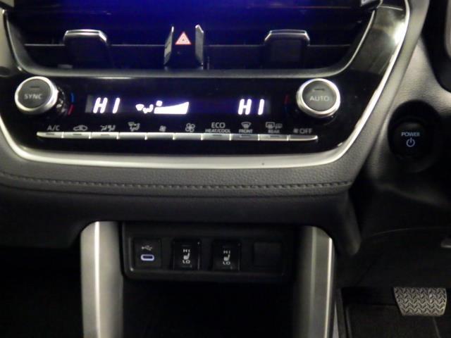 カローラクロス ハイブリッド　Ｚ　４ＷＤ　フルセグ　バックカメラ　衝突被害軽減システム　ＥＴＣ　ＬＥＤヘッドランプ（14枚目）