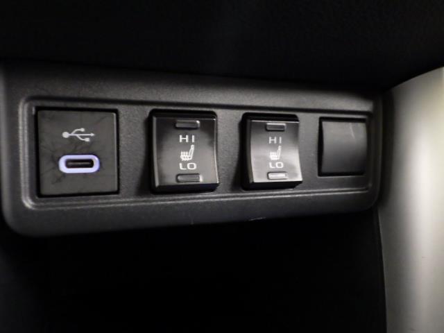 カローラクロス ハイブリッド　Ｚ　４ＷＤ　フルセグ　バックカメラ　衝突被害軽減システム　ＥＴＣ　ＬＥＤヘッドランプ（16枚目）