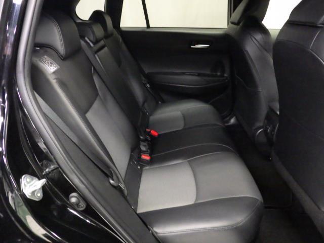 カローラクロス ハイブリッド　Ｚ　４ＷＤ　フルセグ　バックカメラ　衝突被害軽減システム　ＥＴＣ　ＬＥＤヘッドランプ（23枚目）