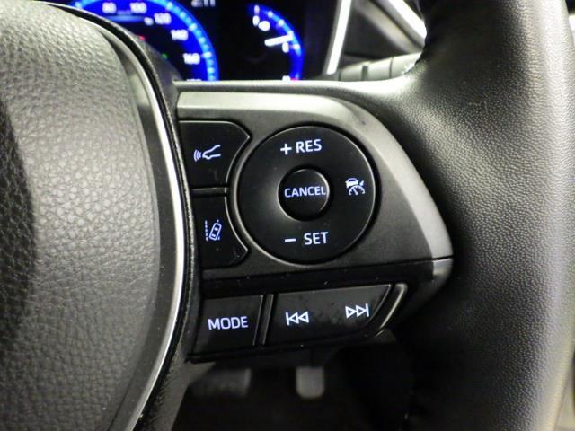 カローラクロス ハイブリッド　Ｚ　サンルーフ　４ＷＤ　フルセグ　バックカメラ　衝突被害軽減システム　ＥＴＣ　ＬＥＤヘッドランプ（10枚目）