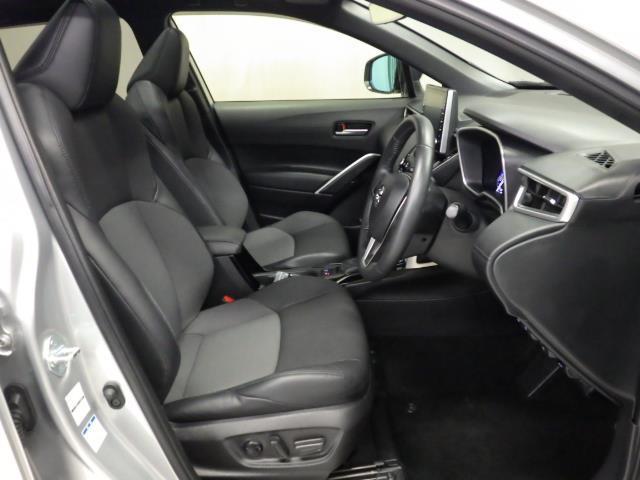 カローラクロス ハイブリッド　Ｚ　サンルーフ　４ＷＤ　フルセグ　バックカメラ　衝突被害軽減システム　ＥＴＣ　ＬＥＤヘッドランプ（23枚目）