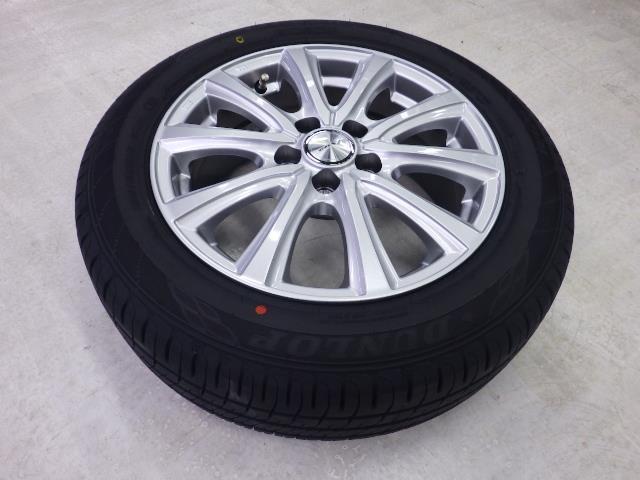 シエンタ Ｘ　４ＷＤ　メモリーナビ　バックカメラ　衝突被害軽減システム　ＥＴＣ　電動スライドドア　乗車定員６人　３列シート（28枚目）