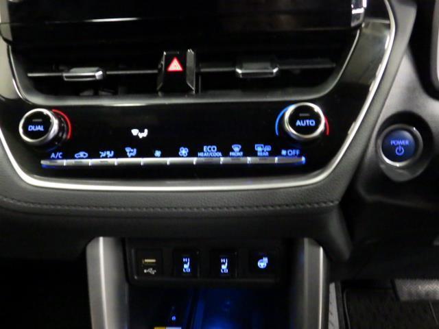 カローラクロス ハイブリッド　Ｚ　４ＷＤ　フルセグ　バックカメラ　衝突被害軽減システム　ＥＴＣ　ＬＥＤヘッドランプ（14枚目）