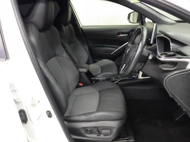 カローラクロス ハイブリッド　Ｚ　４ＷＤ　フルセグ　バックカメラ　衝突被害軽減システム　ＥＴＣ　ＬＥＤヘッドランプ（23枚目）