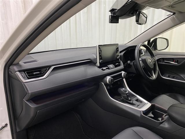 ＲＡＶ４ Ｇ　４ＷＤ　ミュージックプレイヤー接続可　バックカメラ　衝突被害軽減システム　ＥＴＣ　ドラレコ　ＬＥＤヘッドランプ　ワンオーナー　フルエアロ（22枚目）