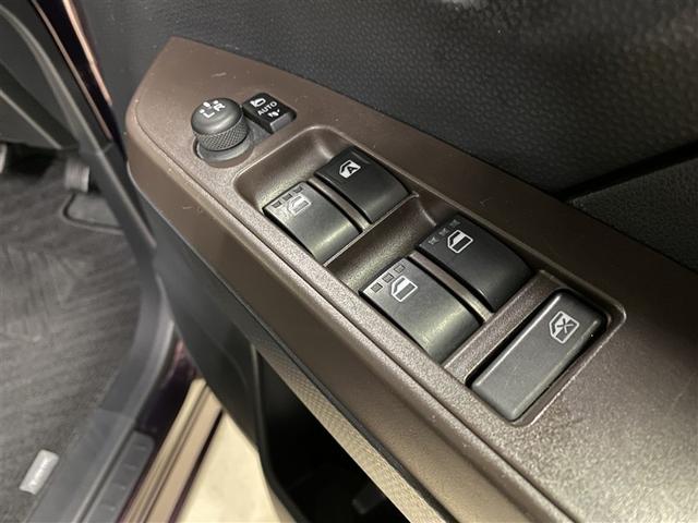 タンク Ｘ　Ｓ　４ＷＤ　ワンセグ　メモリーナビ　ミュージックプレイヤー接続可　バックカメラ　衝突被害軽減システム　ＥＴＣ　電動スライドドア　ウオークスルー　アイドリングストップ（12枚目）