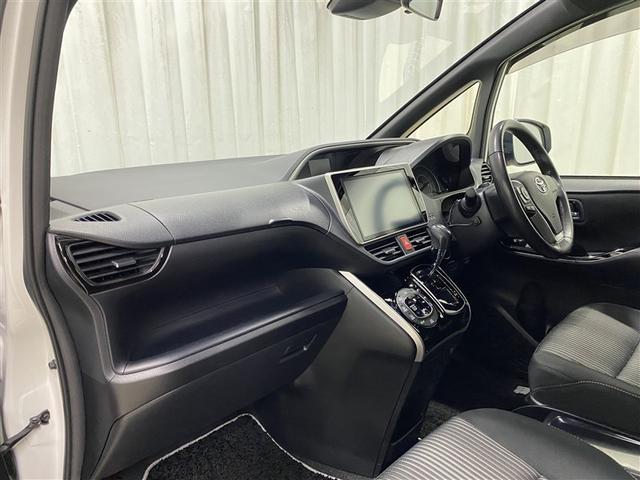 ヴォクシー ZS 煌 4WD フルセグ メモリーナビ DVD再生 ミュージックプレイヤー接続可 後席モニター バックカメラ 衝突被害軽減システム ETC ドラレコ 両側電動スライド LEDヘッドランプ 乗車定員8人(19枚目)