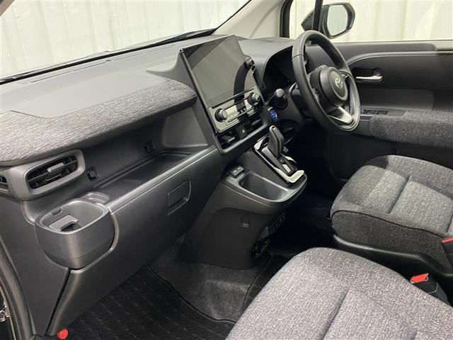 シエンタ ハイブリッドZ 4WD フルセグ メモリーナビ ミュージックプレイヤー接続可 バックカメラ 衝突被害軽減システム ETC 両側電動スライド LEDヘッドランプ ウオークスルー 乗車定員7人 3列シート ワンオーナー(19枚目)