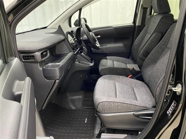 シエンタ ハイブリッドZ 4WD フルセグ メモリーナビ ミュージックプレイヤー接続可 バックカメラ 衝突被害軽減システム ETC 両側電動スライド LEDヘッドランプ ウオークスルー 乗車定員7人 3列シート ワンオーナー(20枚目)