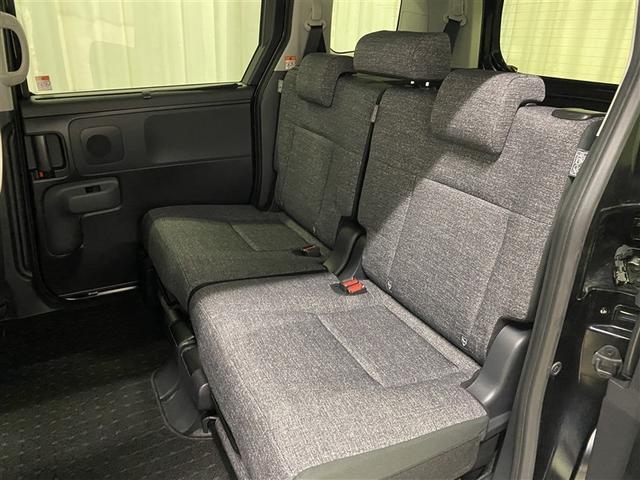 シエンタ ハイブリッドZ 4WD フルセグ メモリーナビ ミュージックプレイヤー接続可 バックカメラ 衝突被害軽減システム ETC 両側電動スライド LEDヘッドランプ ウオークスルー 乗車定員7人 3列シート ワンオーナー(21枚目)