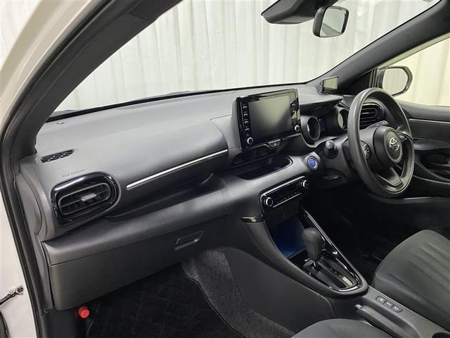 ヤリス ハイブリッドＧ　４ＷＤ　フルセグ　ミュージックプレイヤー接続可　バックカメラ　衝突被害軽減システム　ＥＴＣ　ＬＥＤヘッドランプ　ワンオーナー（19枚目）