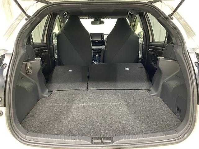 ヤリス ハイブリッドＧ　４ＷＤ　フルセグ　ミュージックプレイヤー接続可　バックカメラ　衝突被害軽減システム　ＥＴＣ　ＬＥＤヘッドランプ　ワンオーナー（28枚目）