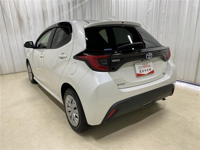 ヤリス ハイブリッドＧ　４ＷＤ　フルセグ　ミュージックプレイヤー接続可　バックカメラ　衝突被害軽減システム　ＥＴＣ　ＬＥＤヘッドランプ　ワンオーナー（35枚目）